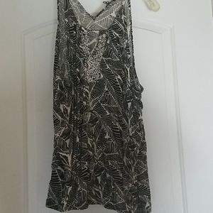 Sleeveless , halter top, black and cream